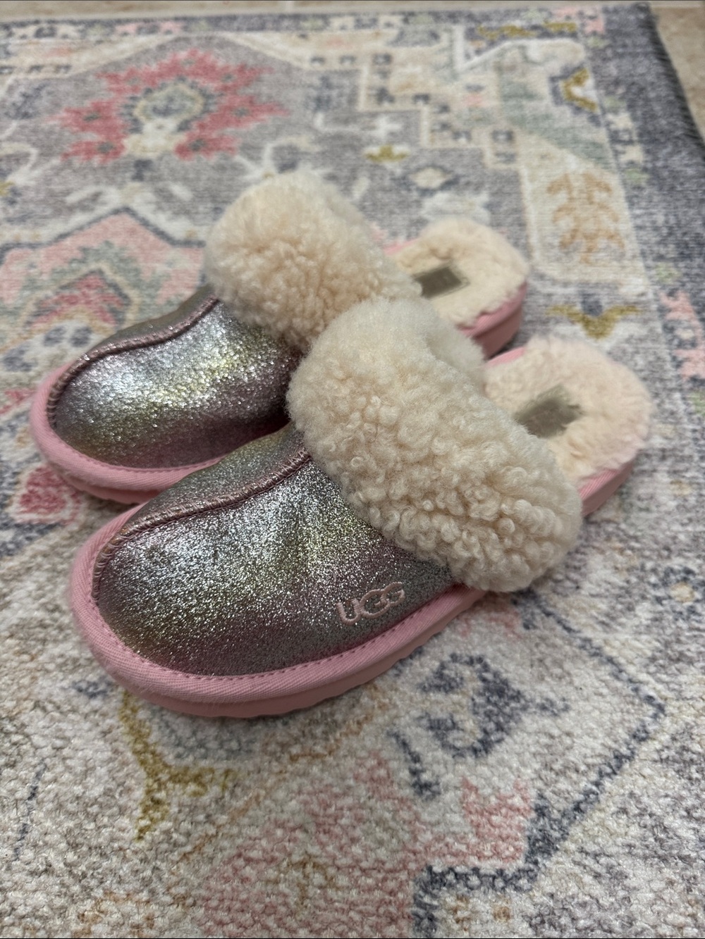 UGG Kids Iridescent Silver Glitter Sheepskin-Trim Pink Sole Clog Slippers